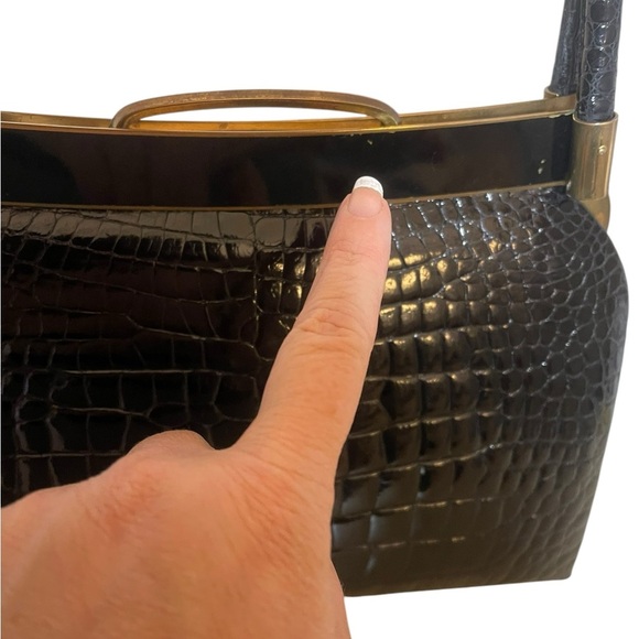 Vintage Structured Croc-Embossed Handbag with Gold tone accents snap closure - Picture 8 of 10
